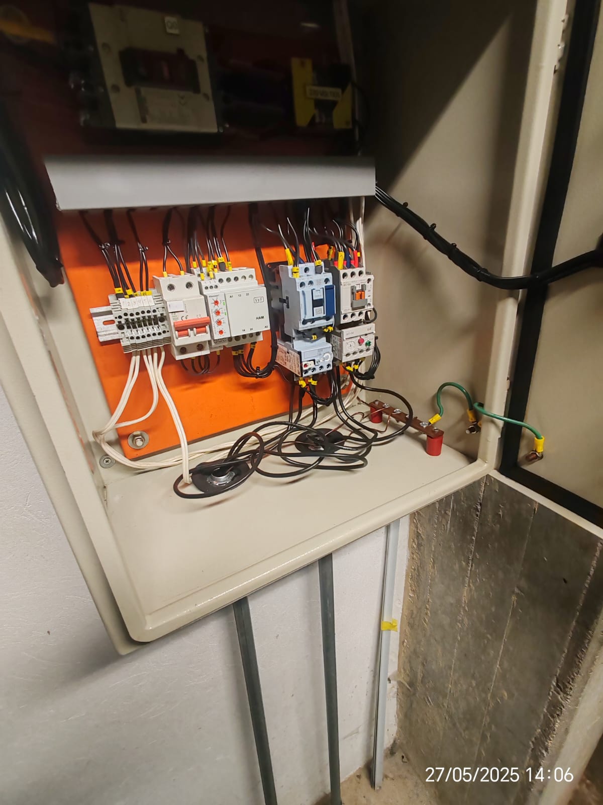 Sistema bombeo presión automatizado